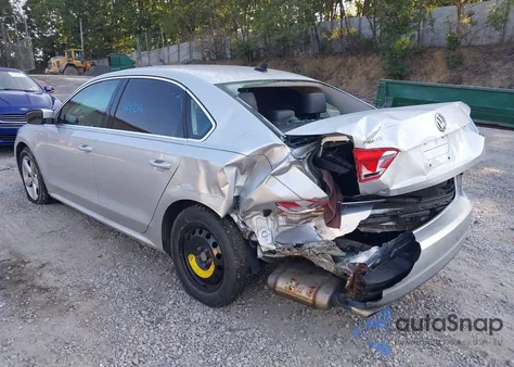 2013 Volkswagen Passat 2.5L Se из США, поврежденный, VIN 1VWBP7A38DC009777